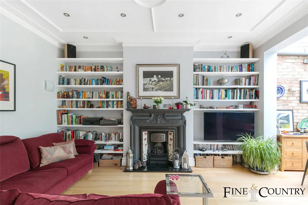 Fordwych Road, London, photo 5