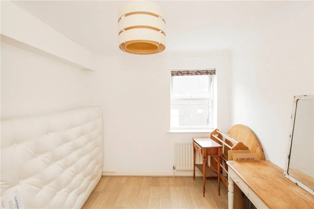 Hertford Court, 45 Falcon Road, Battersea, London, SW11, photo 18