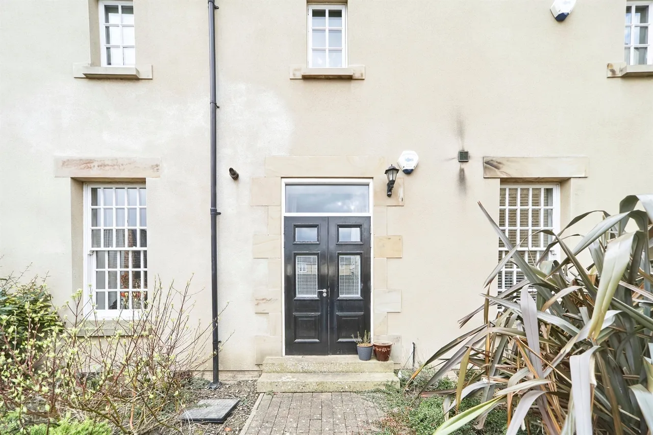 Clifford Drive, Menston, LS29, photo 10