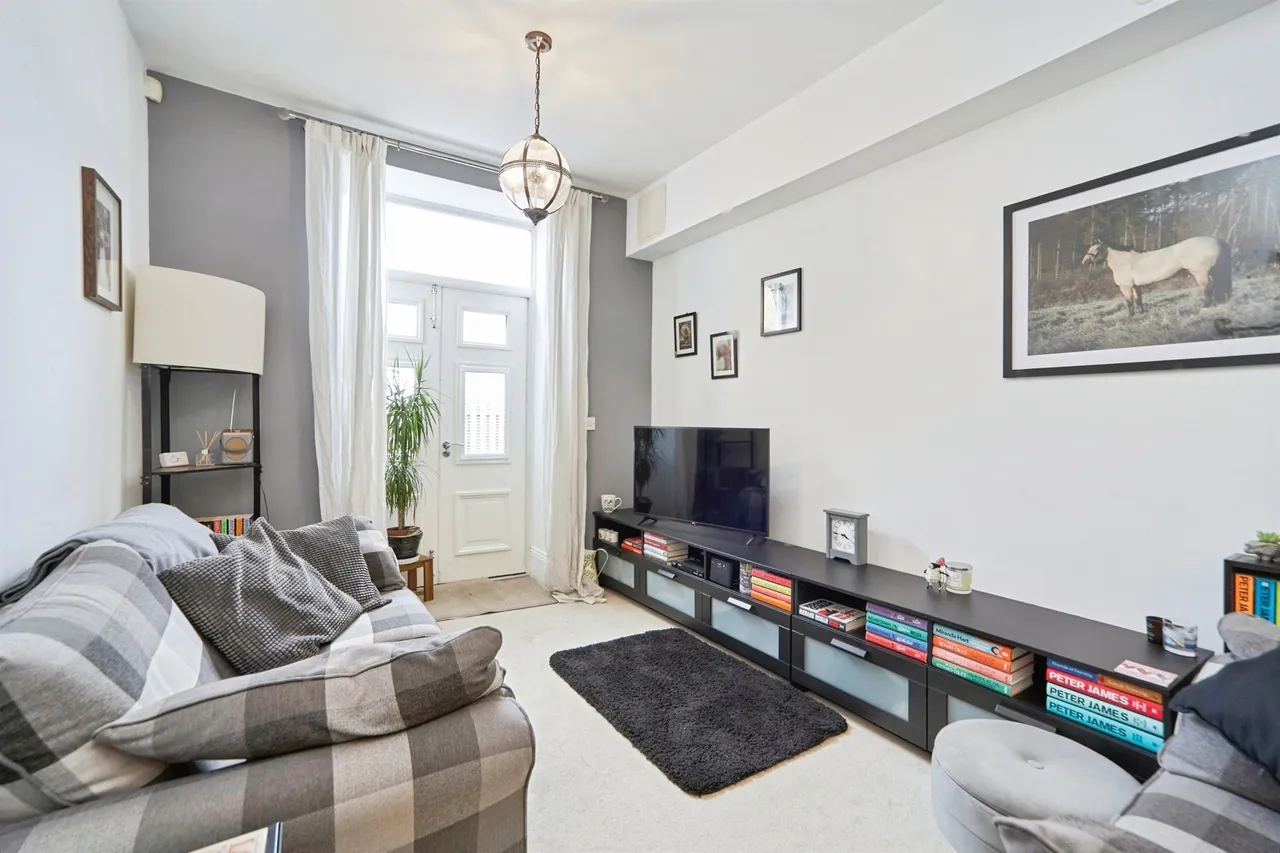 Clifford Drive, Menston, LS29, photo 5