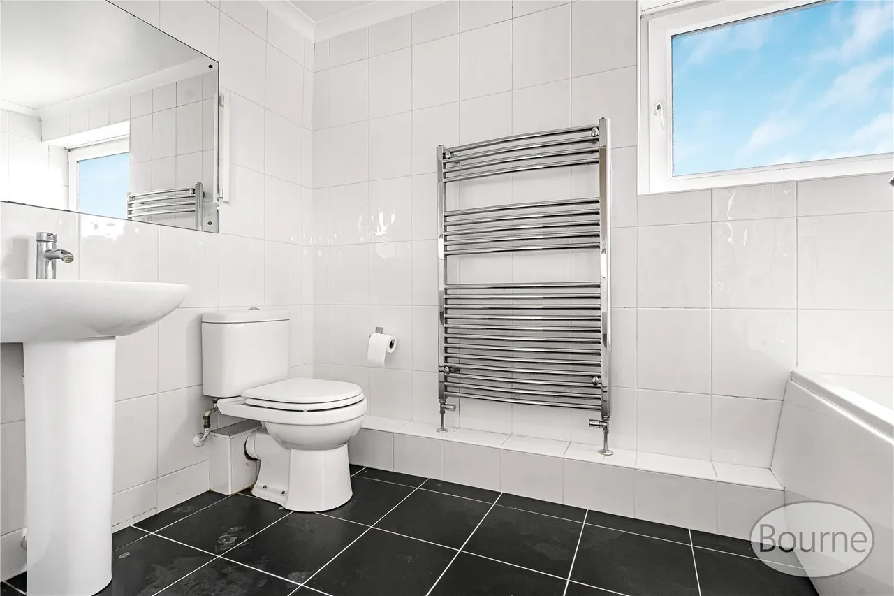 Guildford Road, Woking, GU22, photo 8