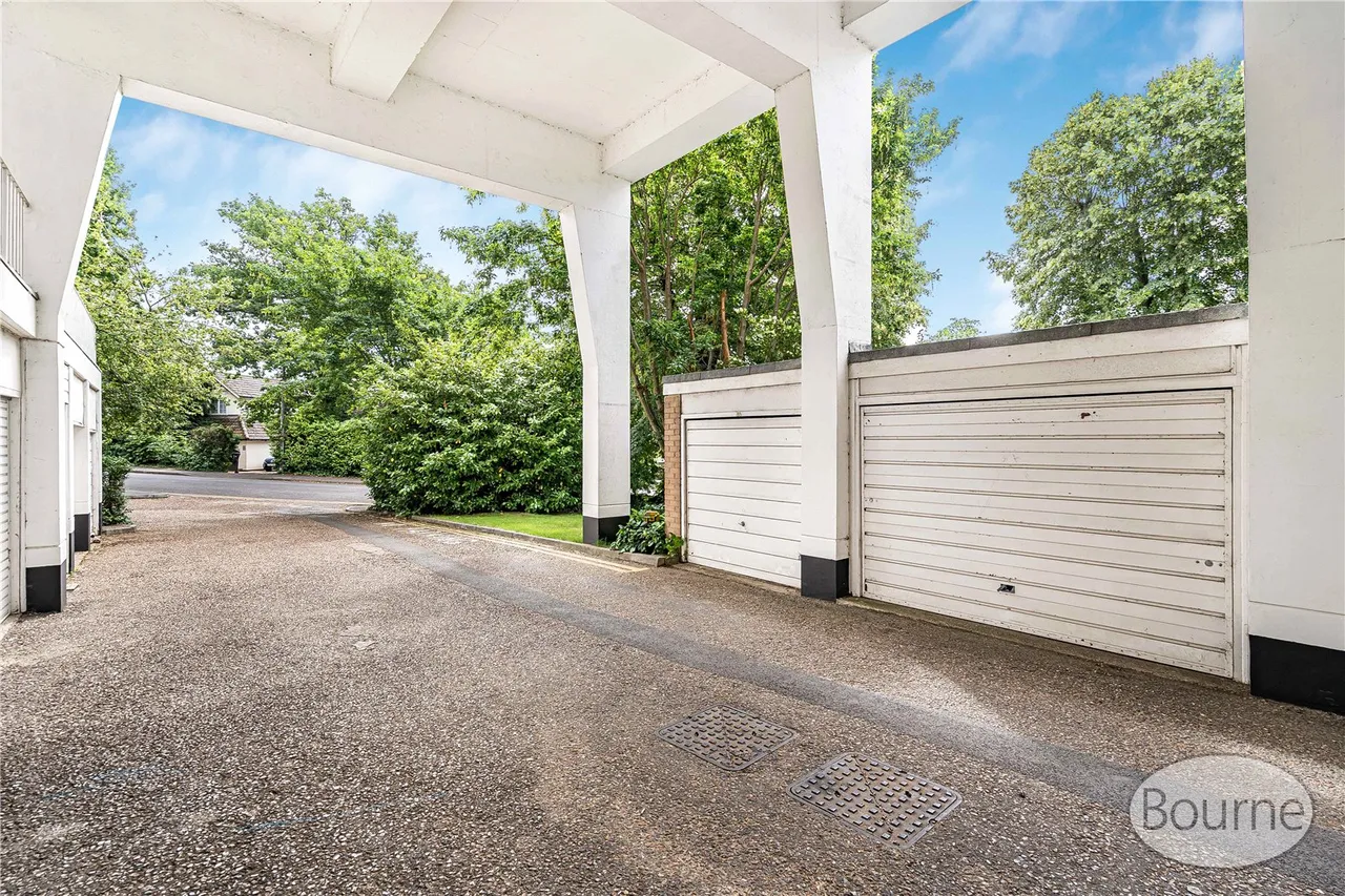 Guildford Road, Woking, GU22, photo 20