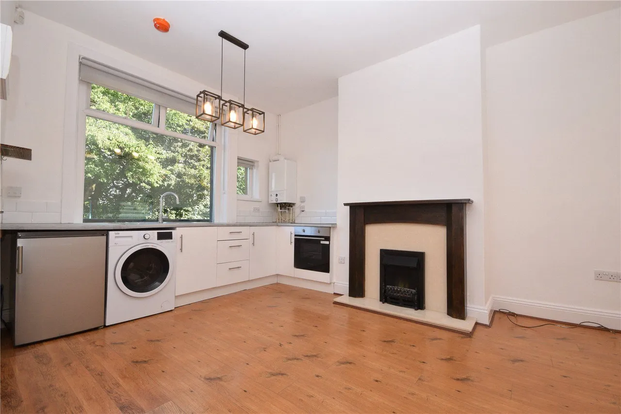 Fountain Street, Morley, LS27, photo 2