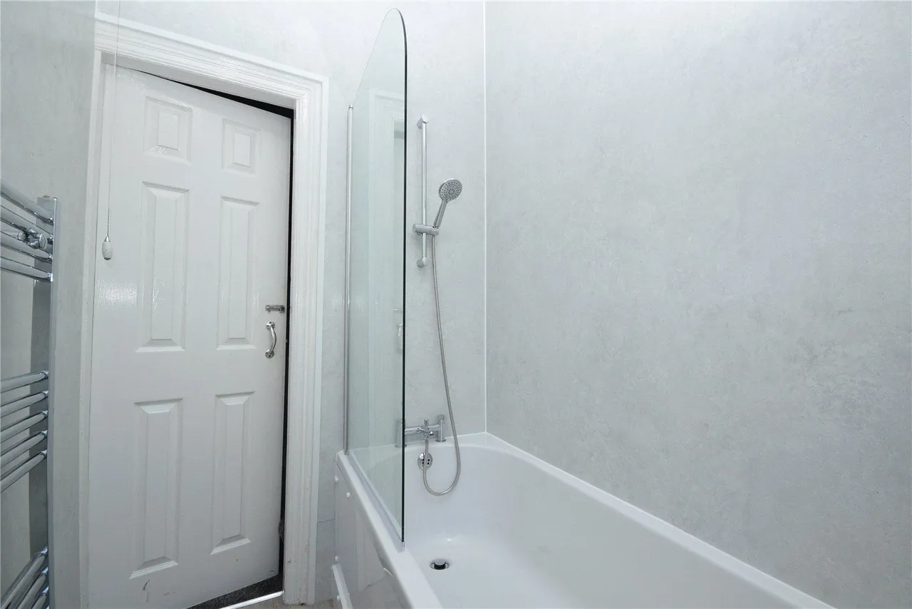 Fountain Street, Morley, LS27, photo 9