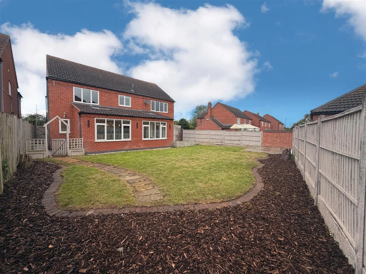 Bars Hill, Costock, photo 21