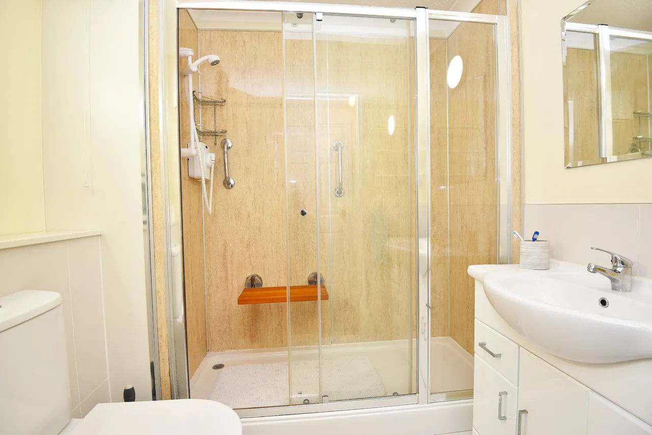 The Adelphi Cold Bath Road, Harrogate, HG2, photo 6