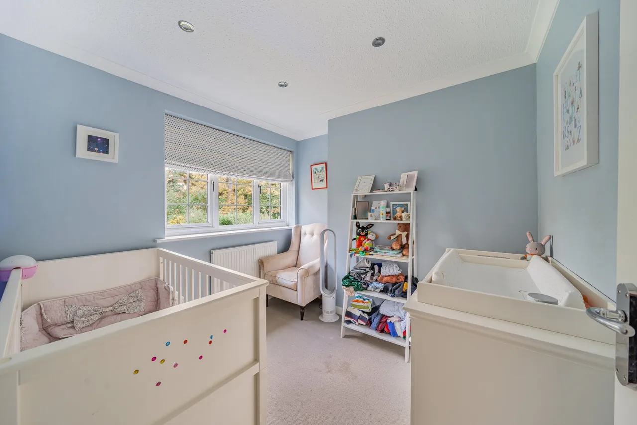 Fairford Close, West Byfleet, KT14, photo 15
