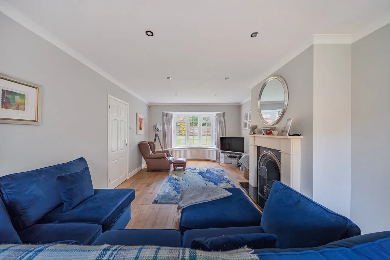 Fairford Close, West Byfleet, KT14, photo 5