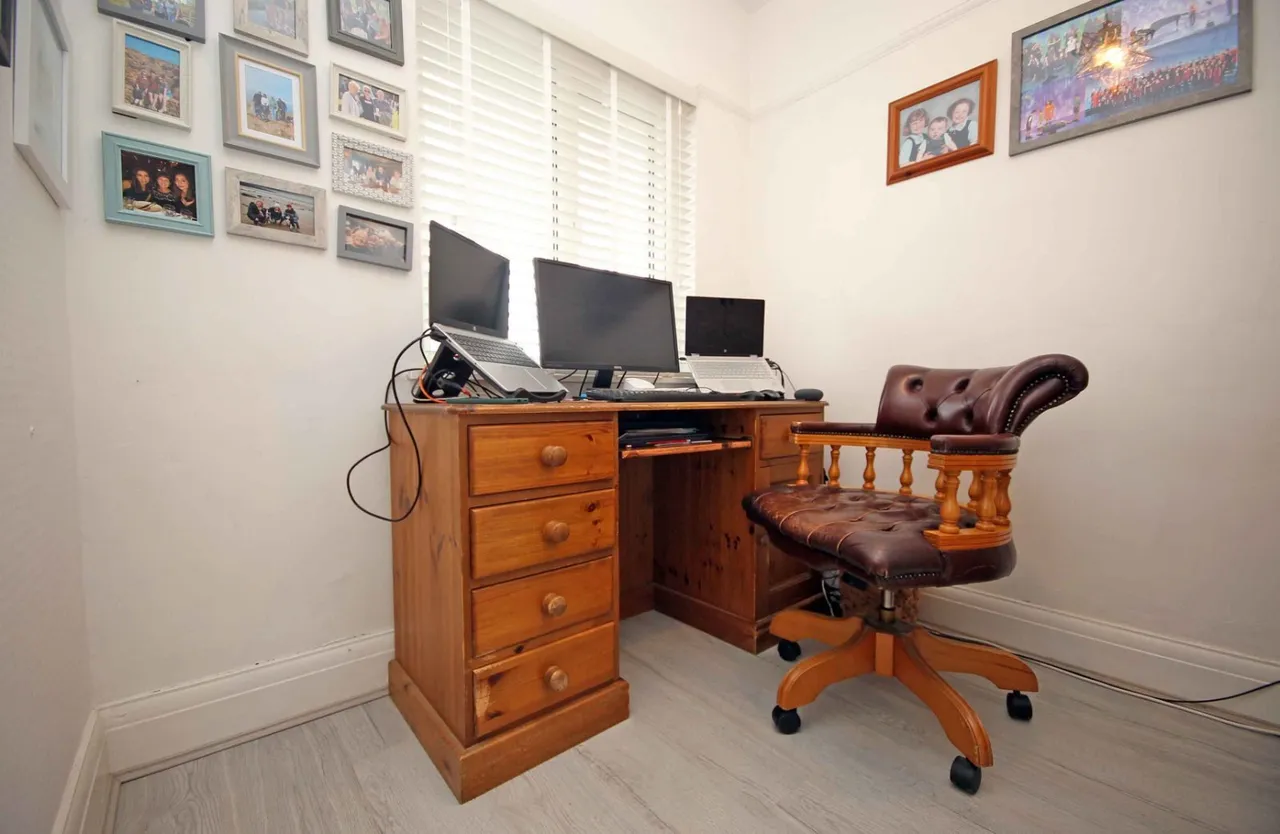 Penrhos Road, Bangor, LL57, photo 14