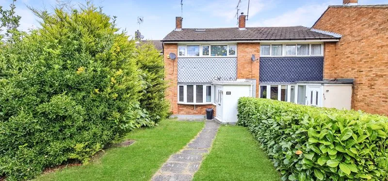 3 bed house for sale — Arterial Road, Eastwood, Essex, SS9 4DZ