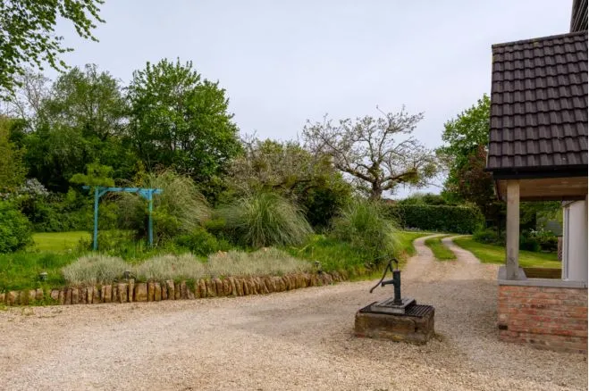 East Lambrook, South Petherton, TA13, photo 36