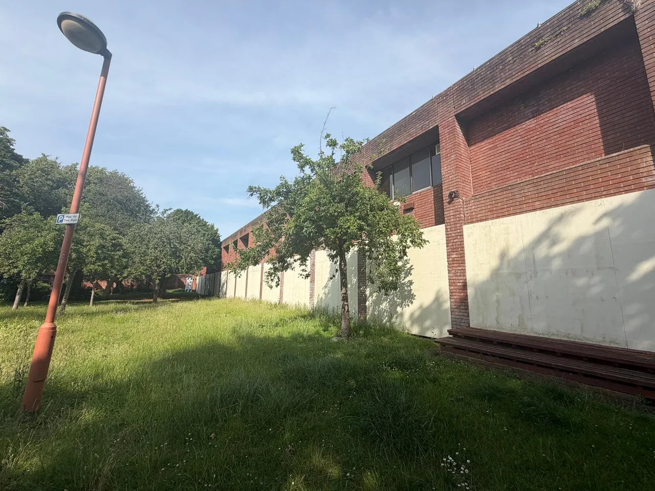 Former Retail Premises & Offices, Cofferidge Close, Stony Stratford, MK11 1BY, photo 2