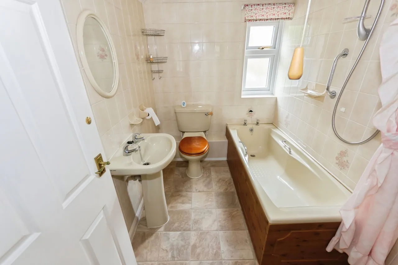 Yardley Wood Road, Birmingham, B13, photo 13