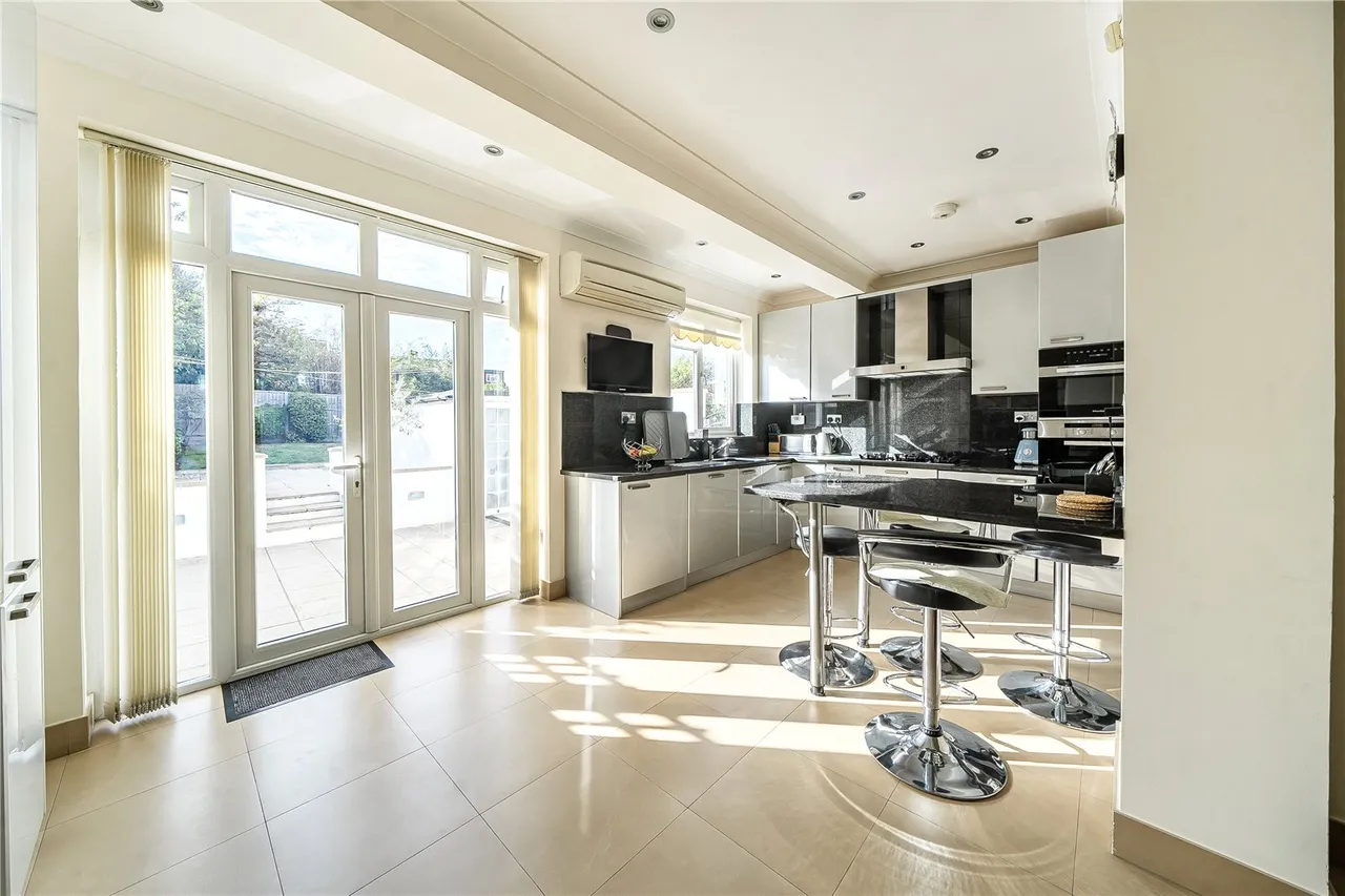 Claremont Road, Ealing, W13, photo 9