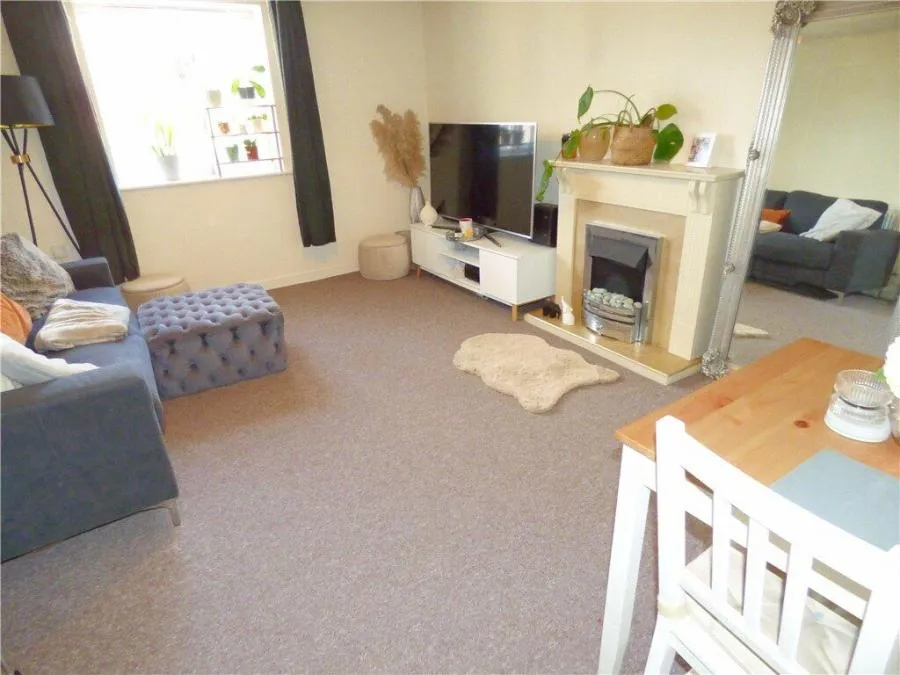 Fallow Crescent, Hedge End, SO30, photo 4
