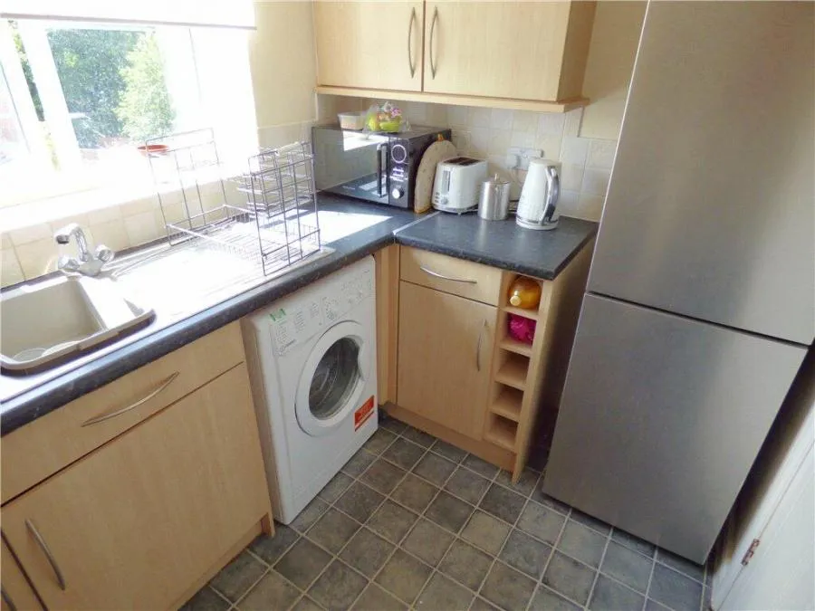 Fallow Crescent, Hedge End, SO30, photo 8