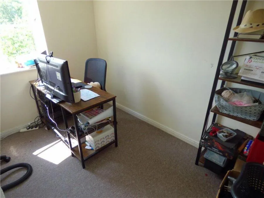 Fallow Crescent, Hedge End, SO30, photo 6
