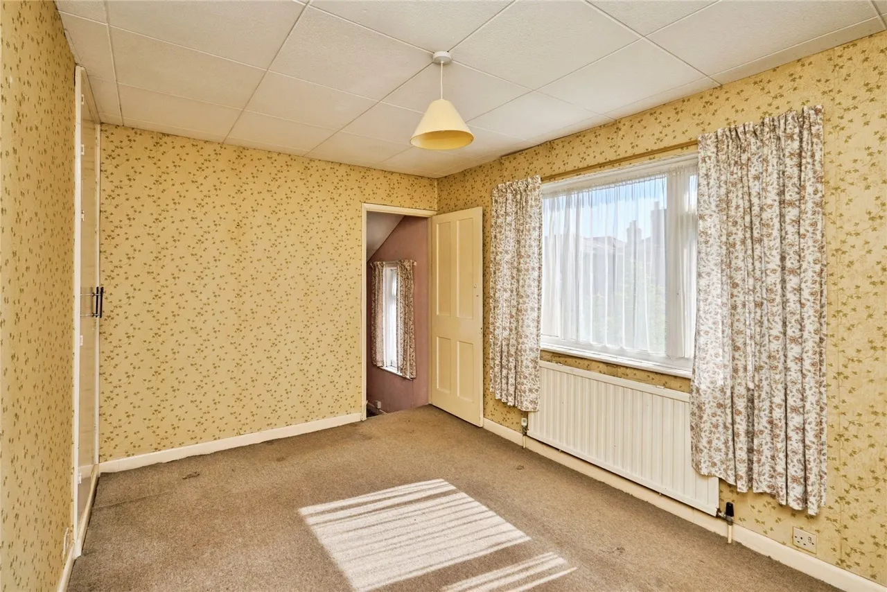 Park Road, Ryde, PO33, photo 13