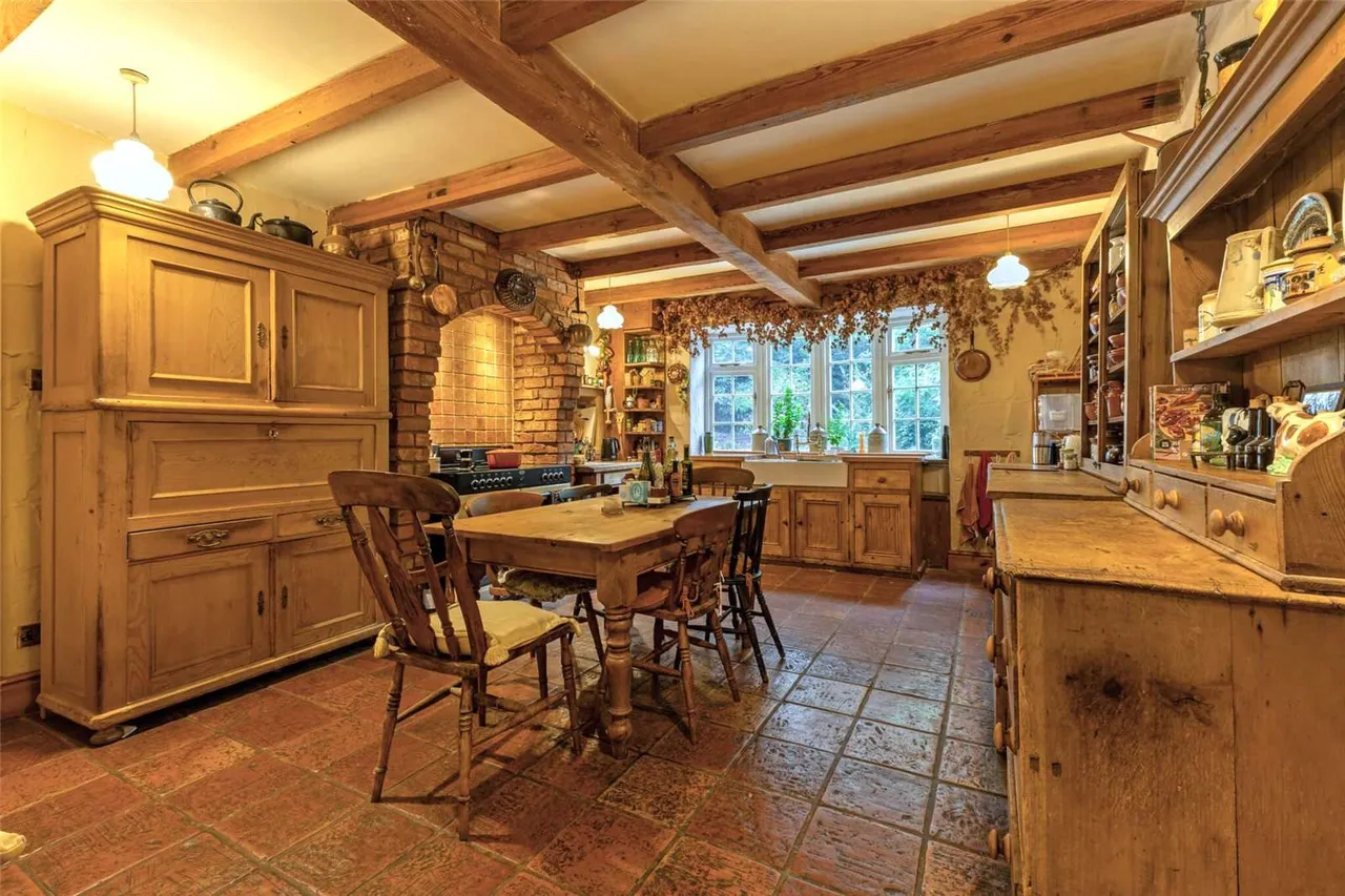 Aldford Road, Huntington, Chester, Cheshire, CH3 6EA, photo 3