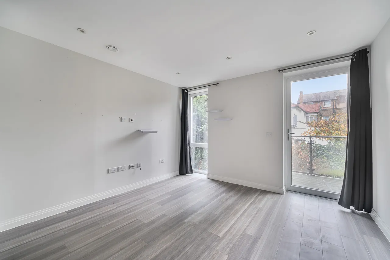 Harefield Road, Uxbridge, UB8, photo 12