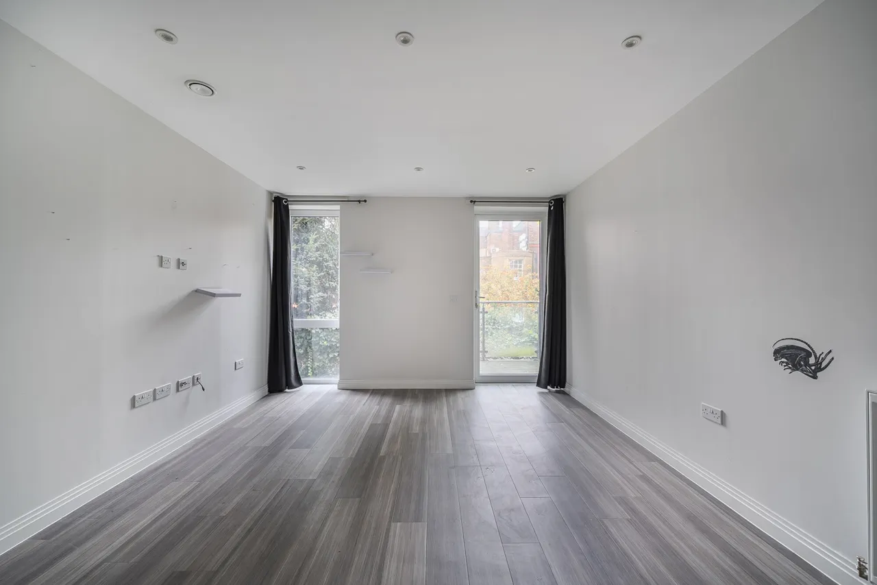 Harefield Road, Uxbridge, UB8, photo 6