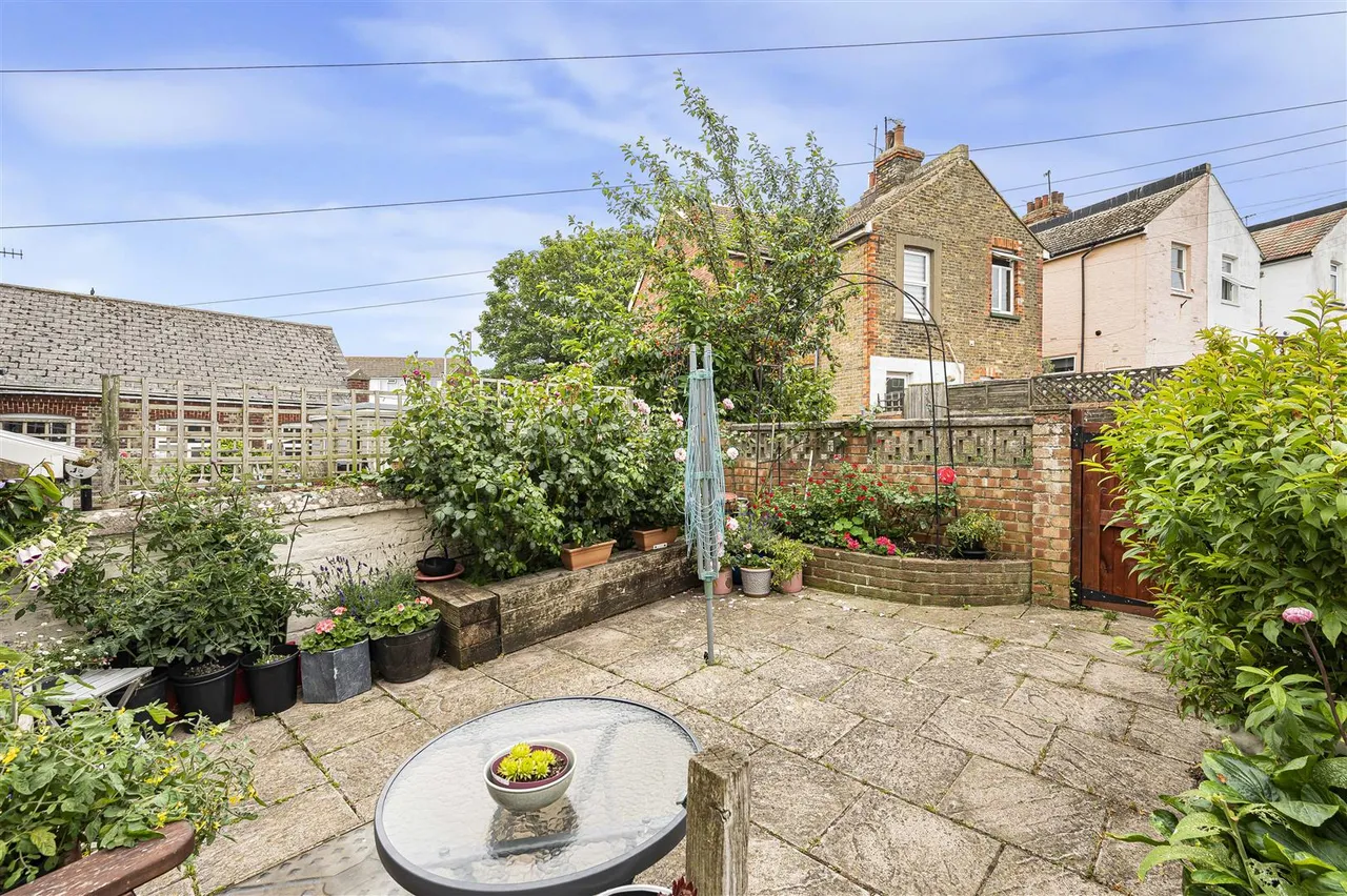 Brighton Road, Newhaven, photo 32