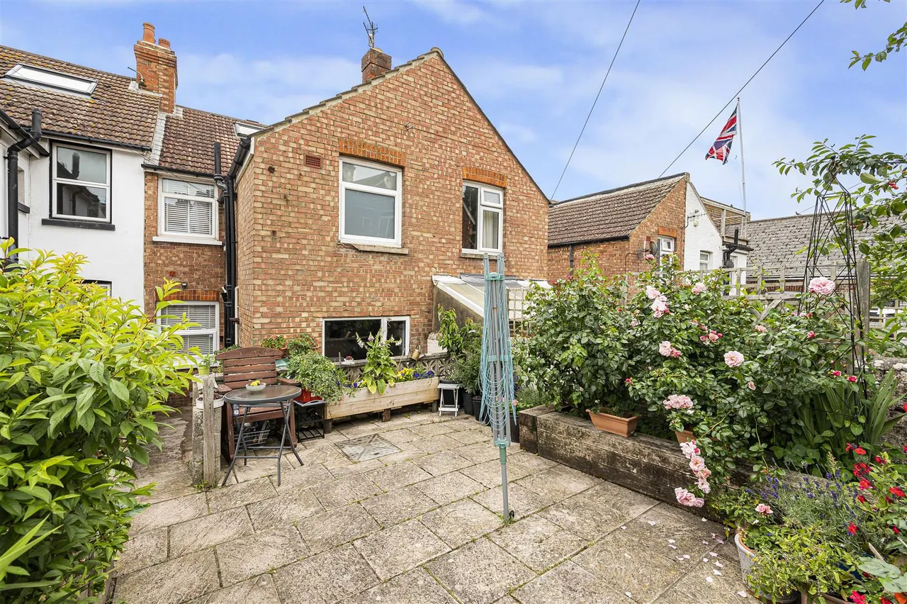 Brighton Road, Newhaven, photo 29