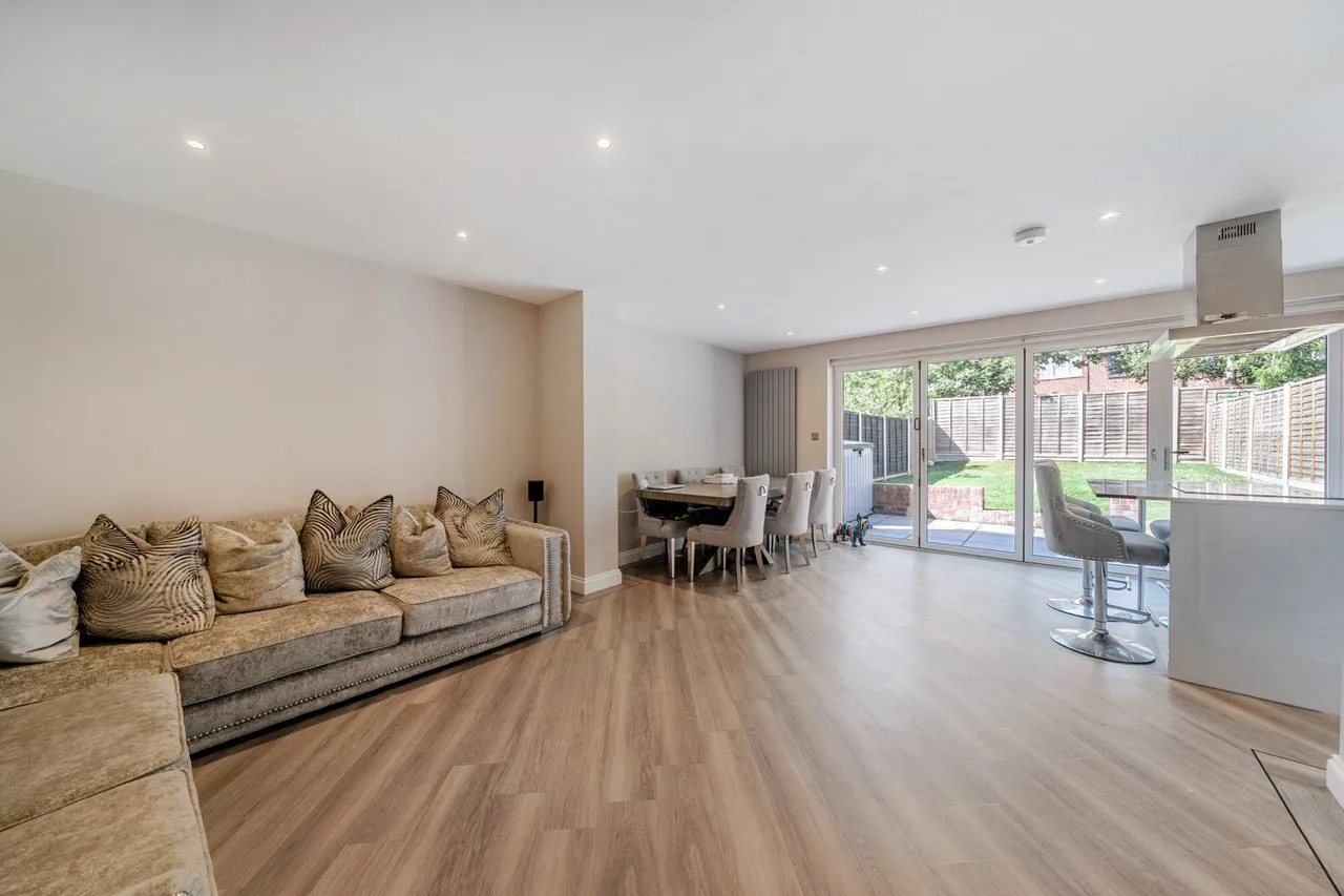 Framlingham Crescent, SE9, photo 5