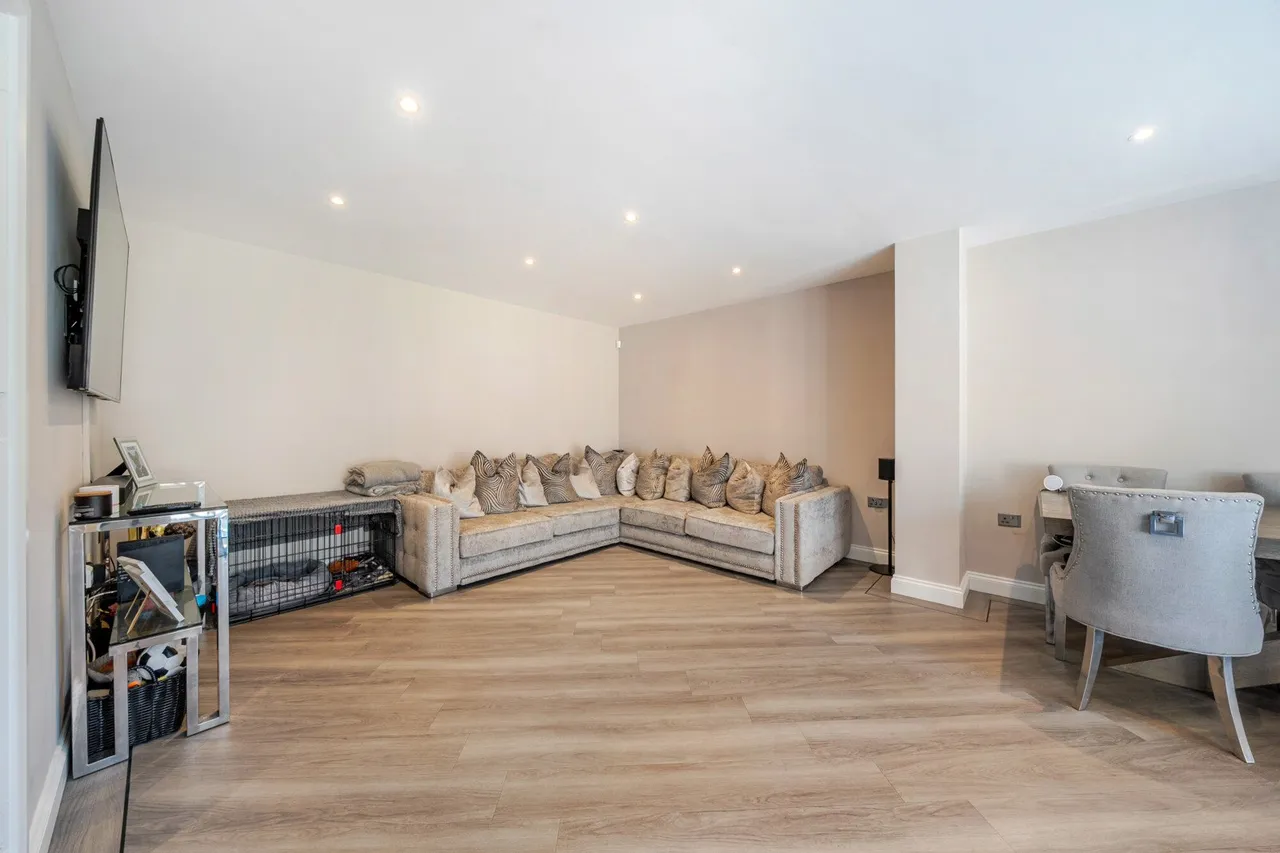 Framlingham Crescent, SE9, photo 14