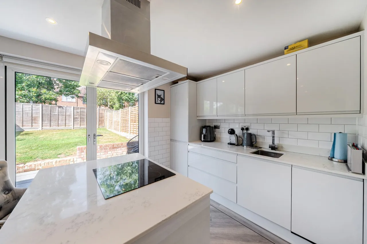 Framlingham Crescent, SE9, photo 2
