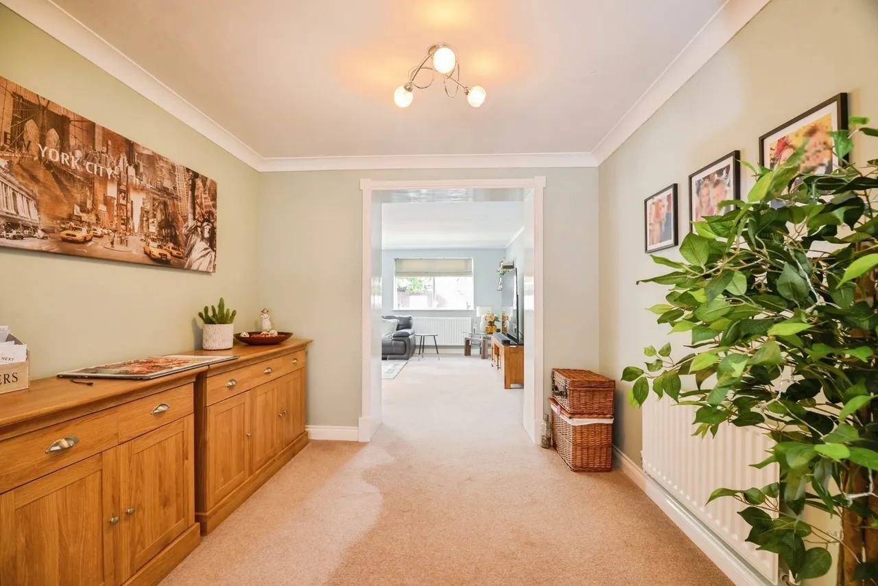 Finchlay Court, MIDDLESBROUGH, Cleveland, TS5, photo 6