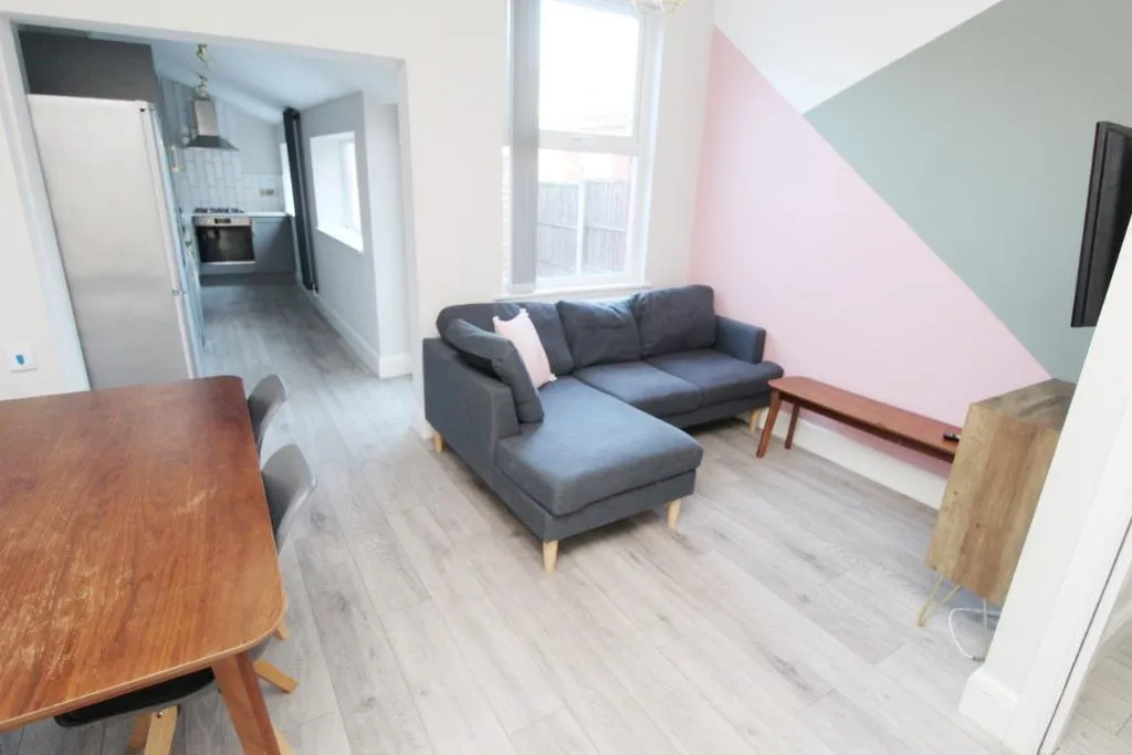 City Road, Dunkirk, NG7, photo 5