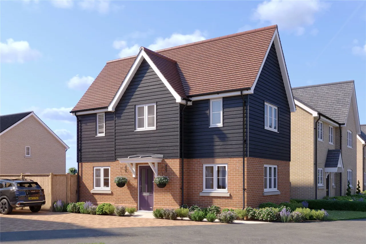 2 bed house for sale, Barleyfield Drive, Weeley, CO16