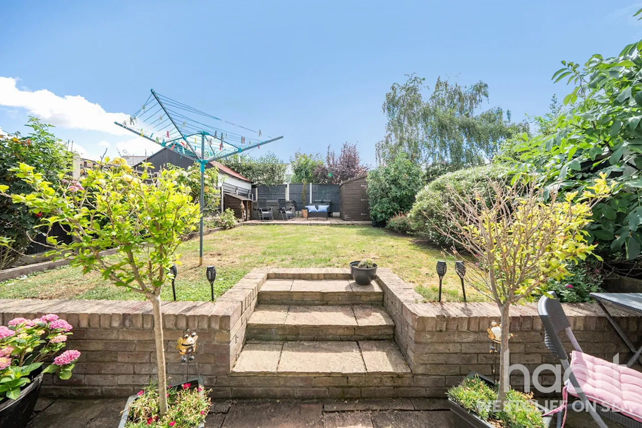 Recreation Avenue, Leigh-On-Sea, SS9, photo 8