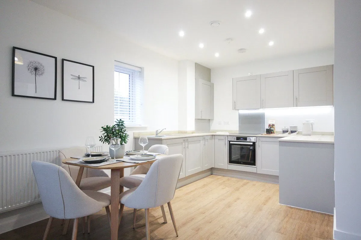 Featherfall Road, Crookham Village, GU51, photo 9