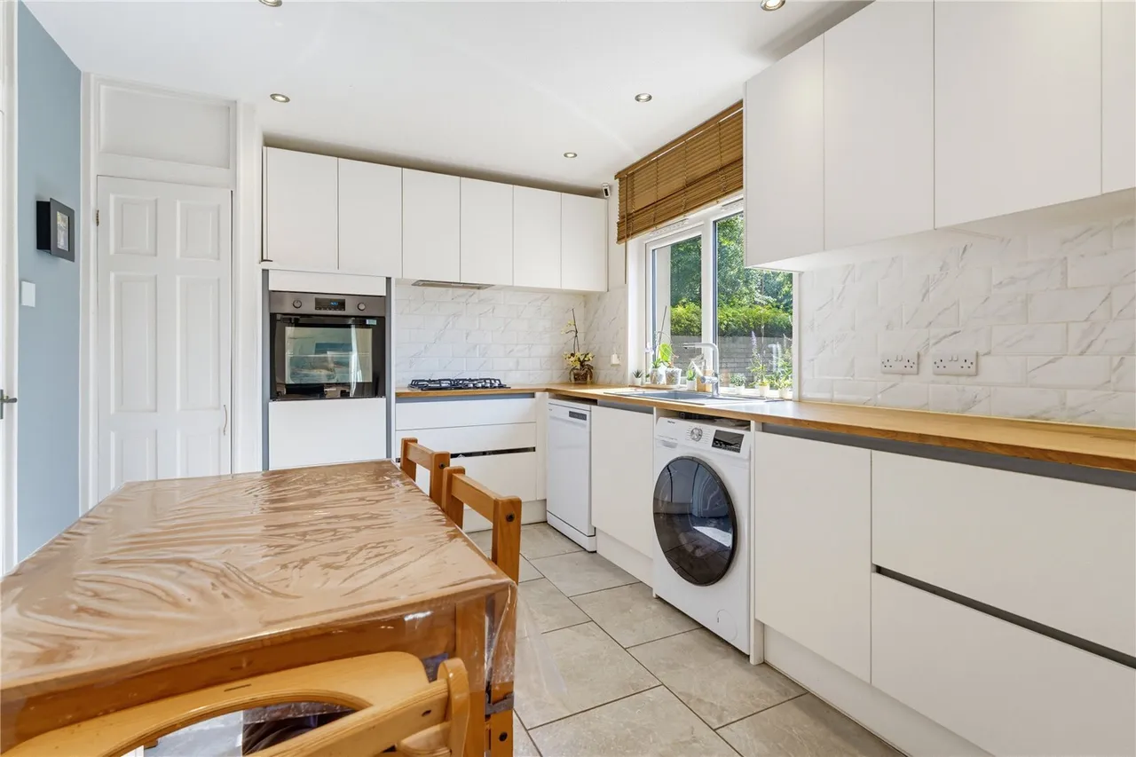 Cedars Road, London, SW4, photo 3