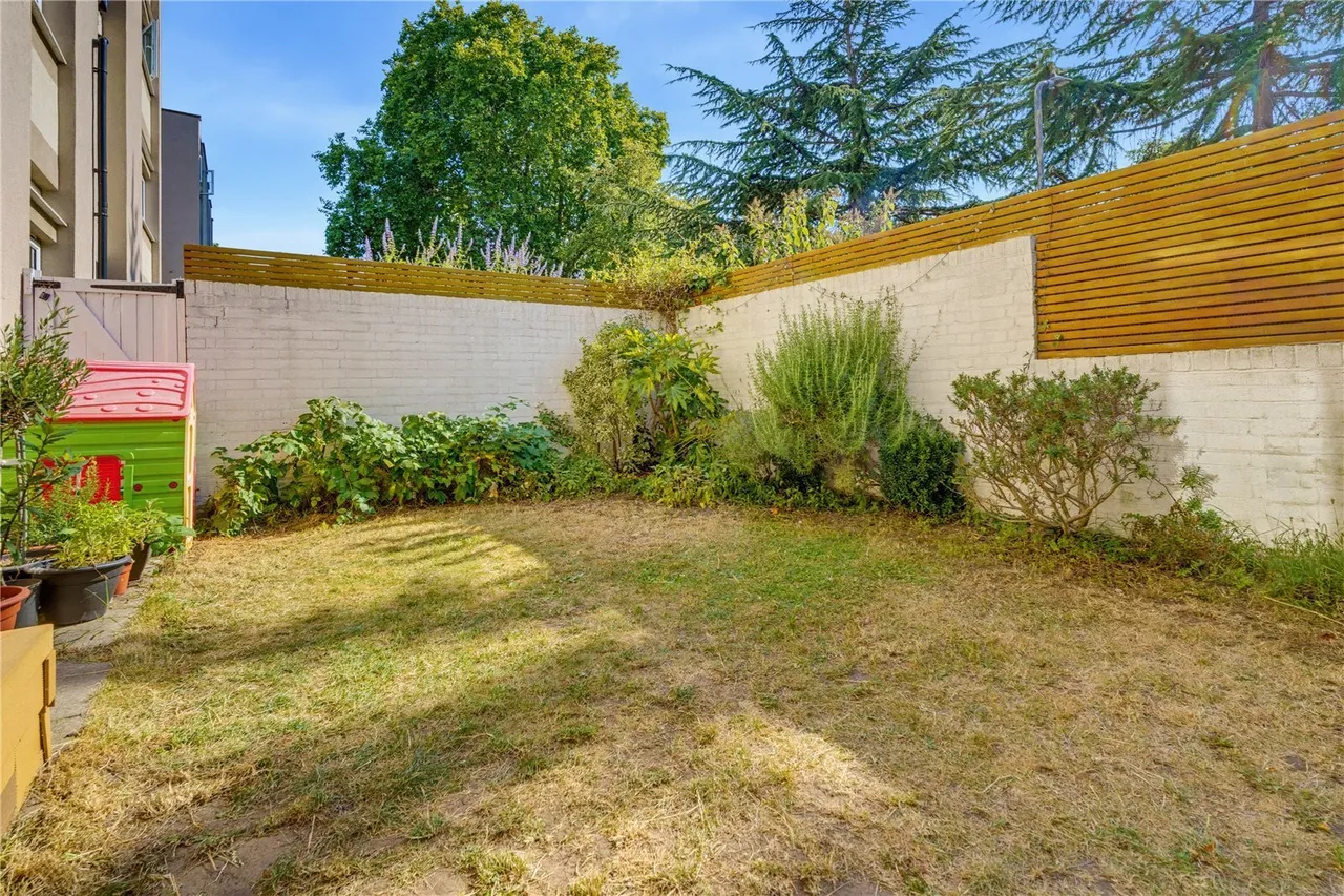 Cedars Road, London, SW4, photo 10