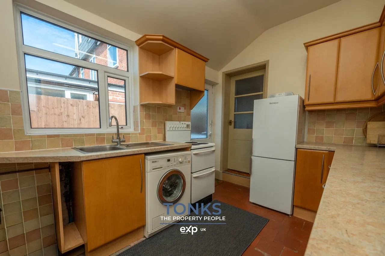 Highfield Road, Rowley Regis, B65, photo 8