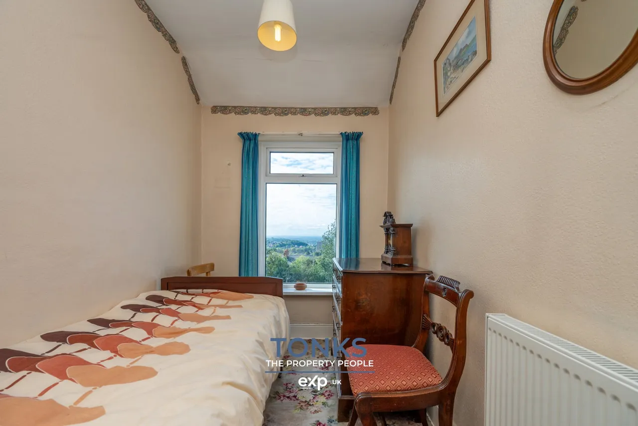 Highfield Road, Rowley Regis, B65, photo 17