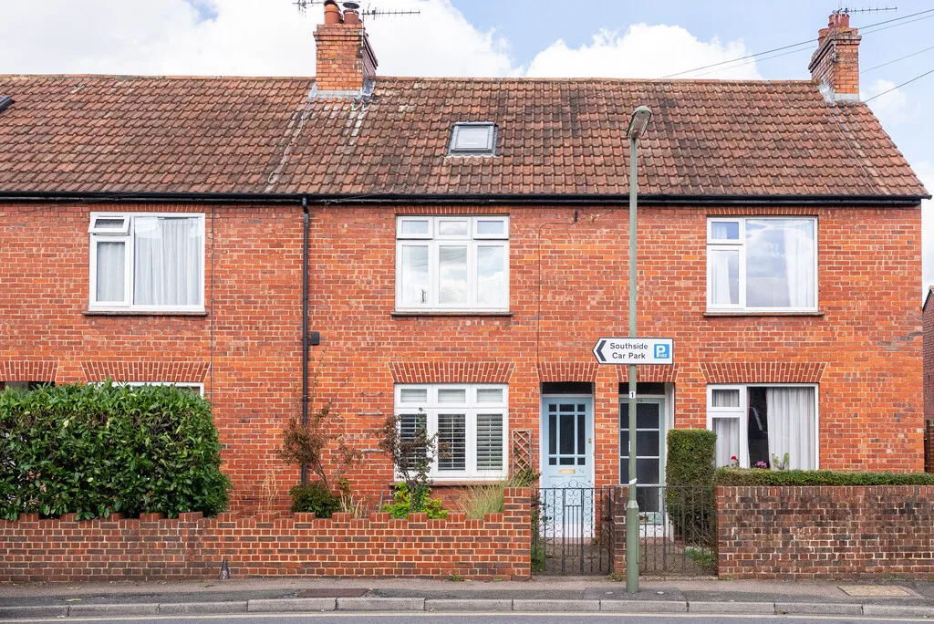 Marlborough Road, Dorking, RH4, photo 2