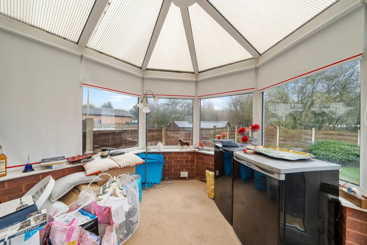 Hoylake Close, Leigh, WN7 3UG, photo 8