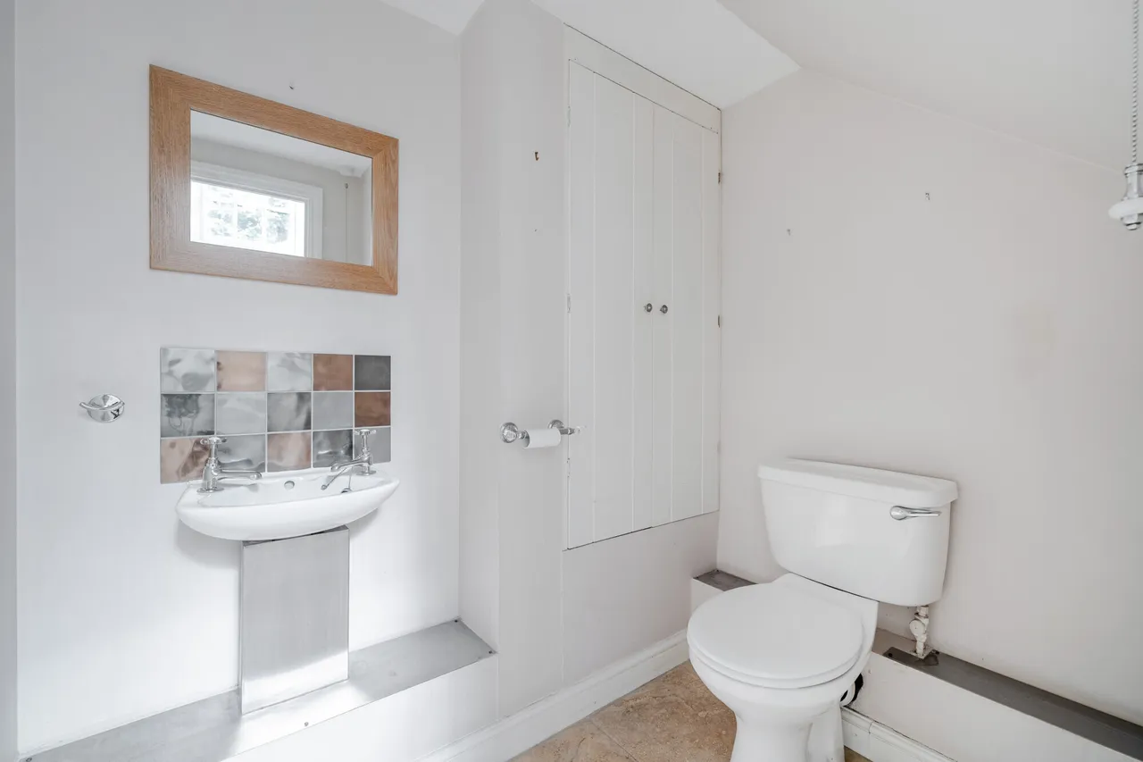 Cardwells Keep, Guildford, GU2, photo 9