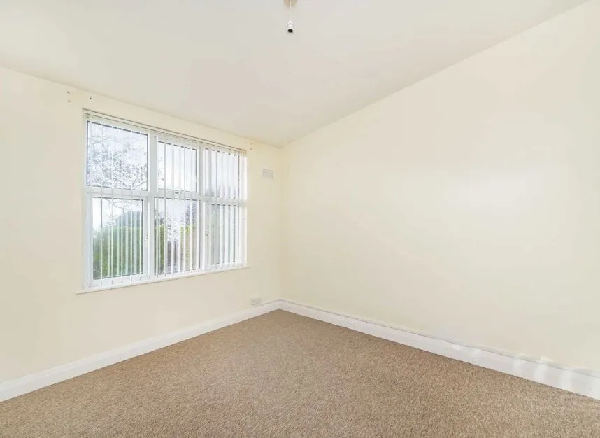 Upper Sunbury Road, Hampton, TW12, photo 5