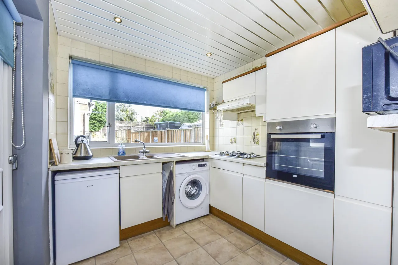 Ridgehill Avenue, Sheffield, S12, photo 11
