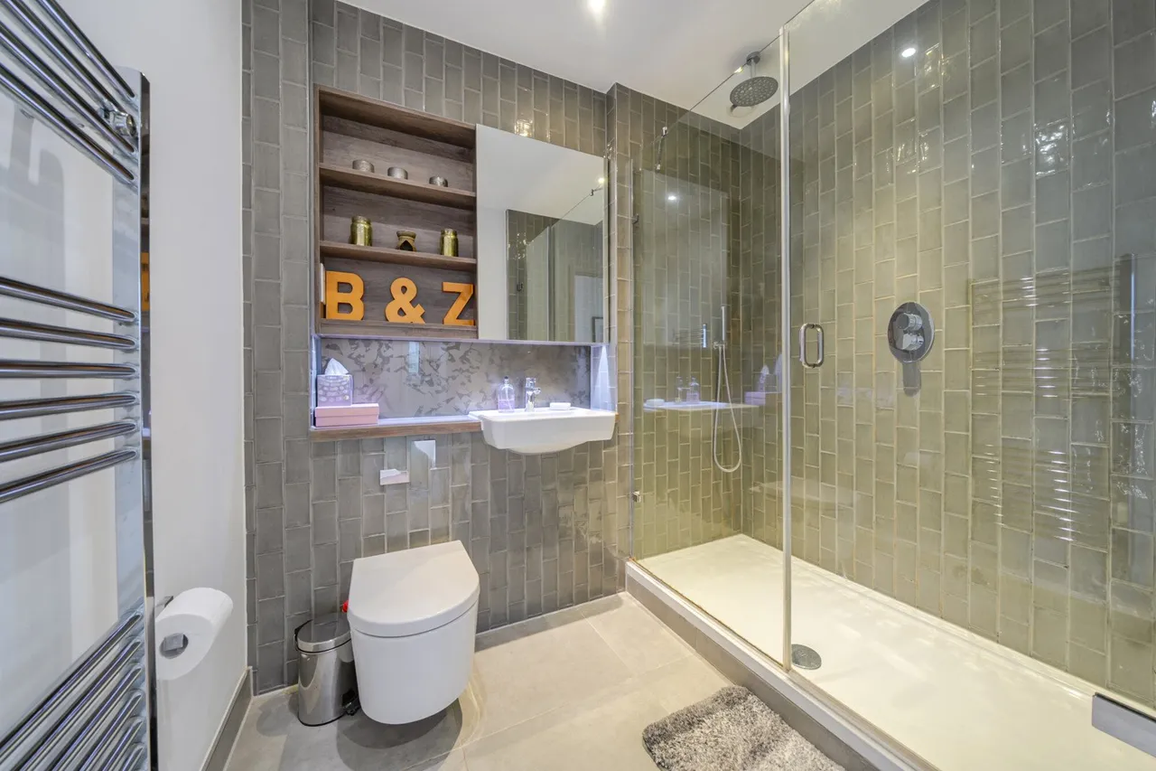 Astell Road, SE3, photo 10