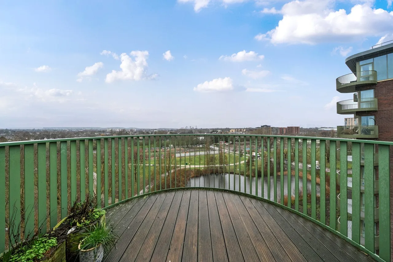 Astell Road, SE3, photo 4