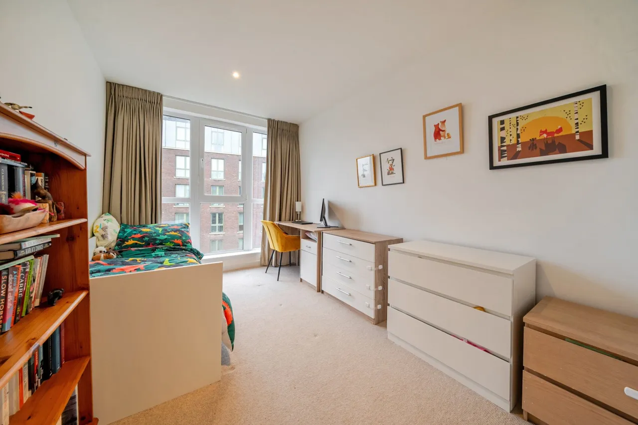 Astell Road, SE3, photo 6