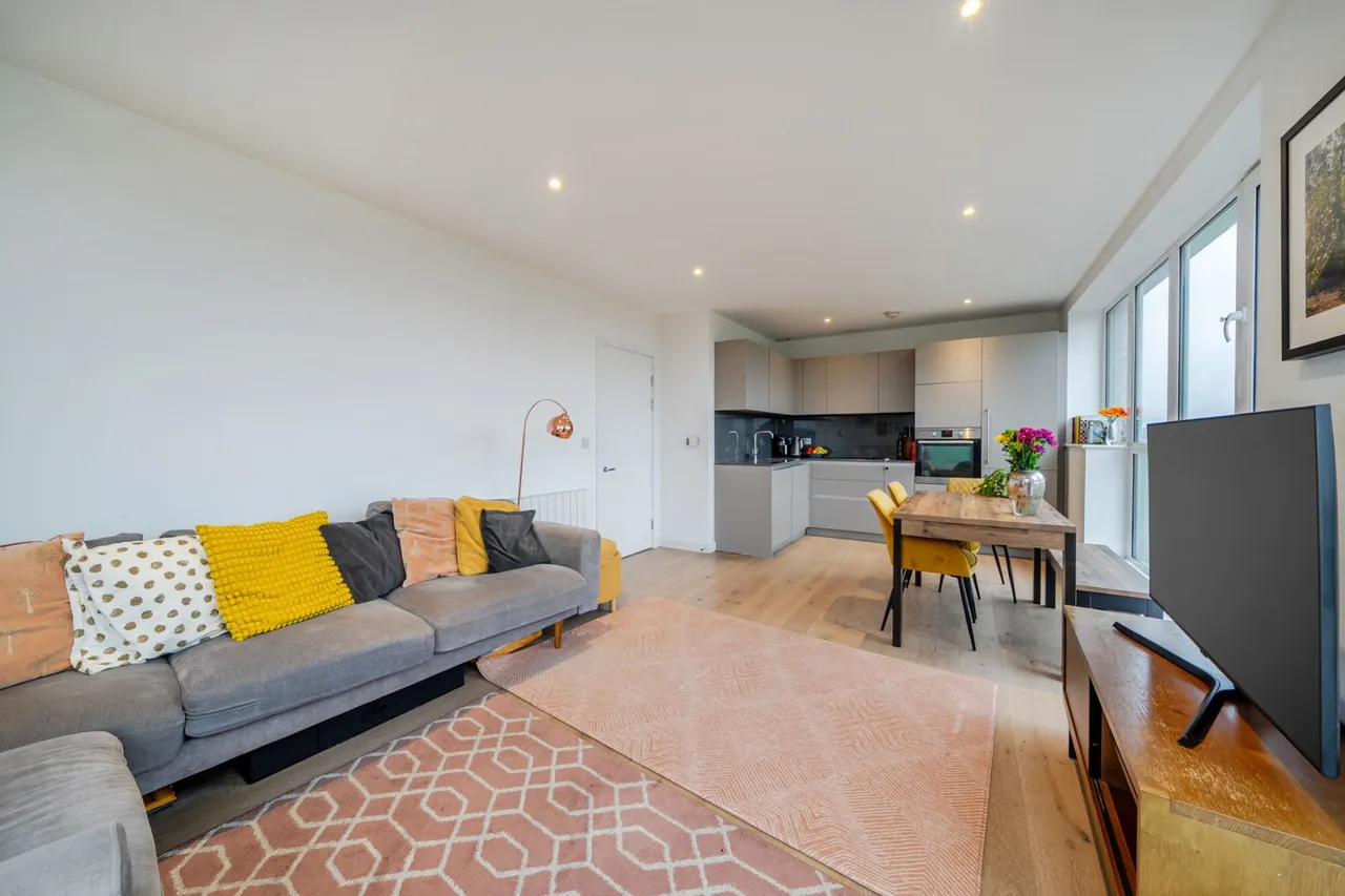 Astell Road, SE3, photo 14