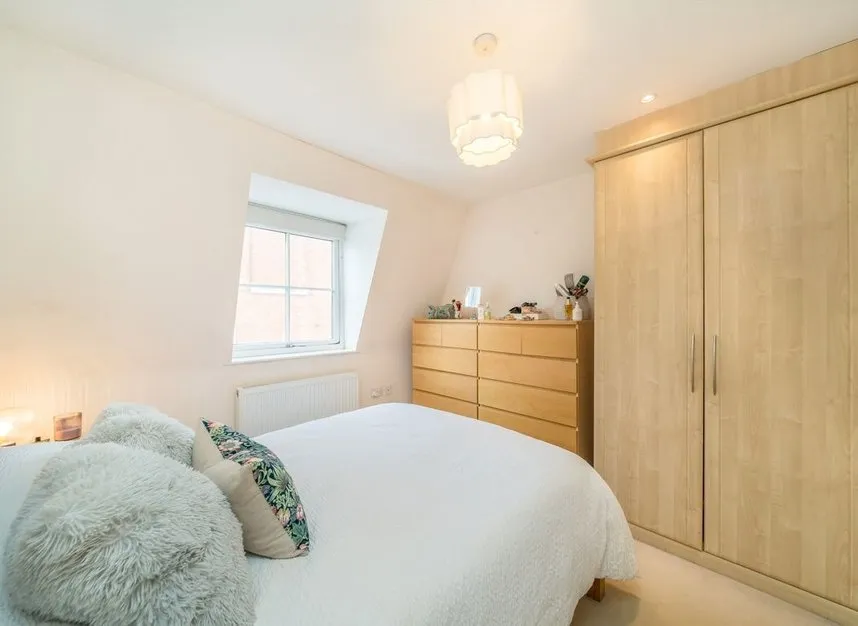 Garratt Lane, Earlsfield, SW17, photo 5