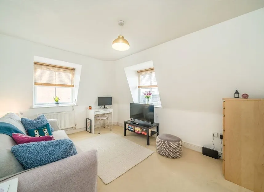 1 bed flat for sale — Garratt Lane, Earlsfield, SW17